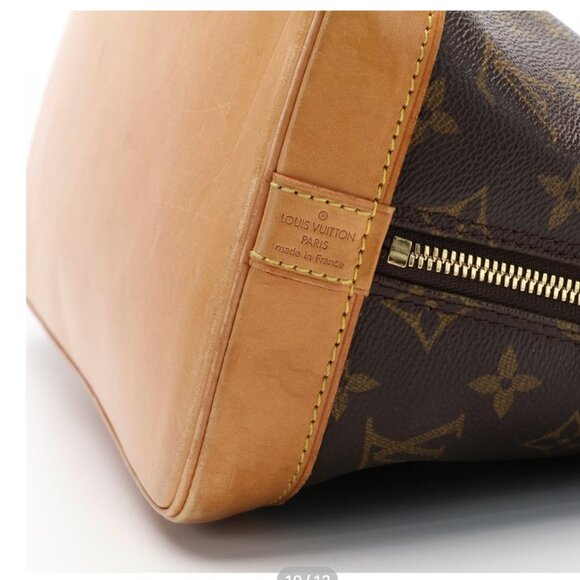 Louis Vuitton Alma PM Monogram Canvas and Leather Handbag - Picture 9 of 11